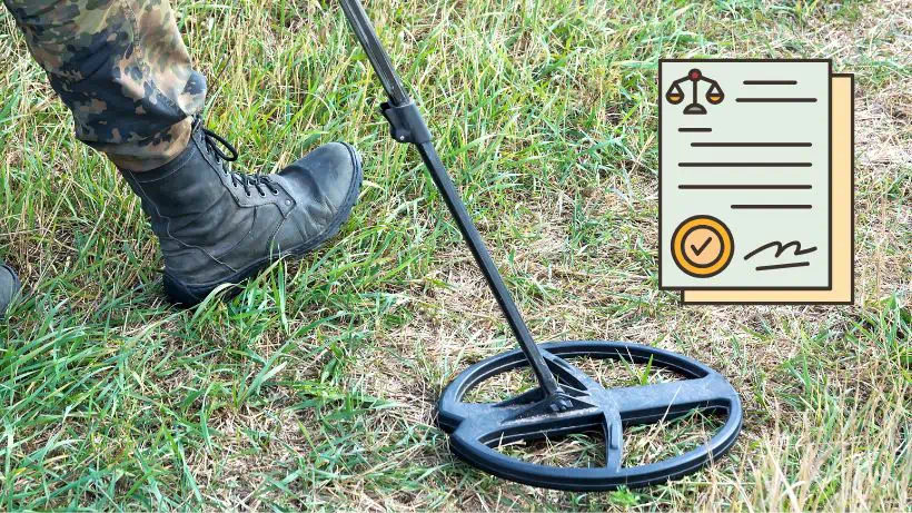 Ein Sondengänger sucht mit einem Metalldetektor auf einer Wiese, daneben steht ein Dokument mit Rechtssymbolen, das auf die gesetzlichen Vorgaben und Genehmigungspflichten beim Sondeln hinweist.