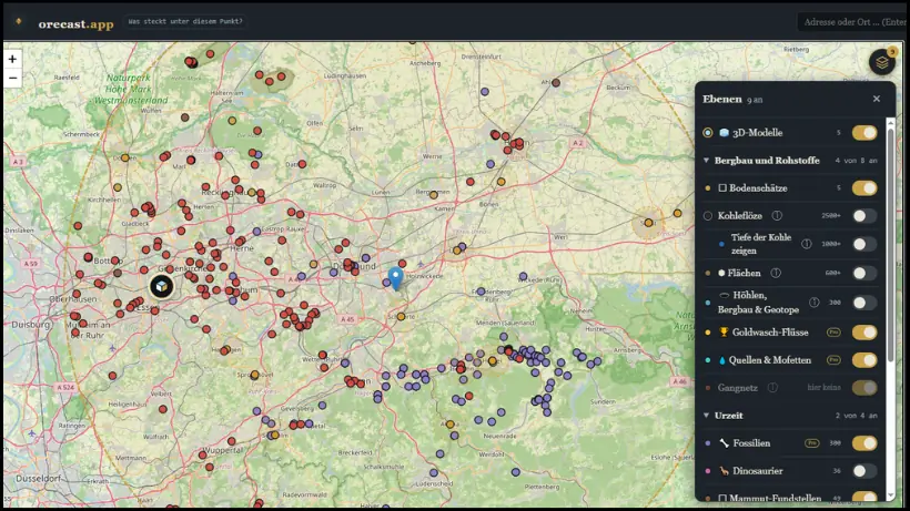 Screenshot von ORECAST mit aktivierten Ebenen für Rohstoffe, Fossilien, Höhlen, Bergbau, Geologie und historische Informationen zur Analyse von Boden- und Umweltdaten.